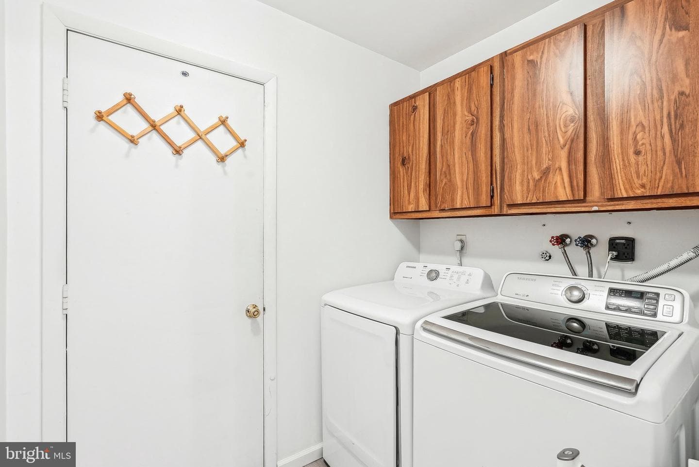 720 Springhouse Court photo 18