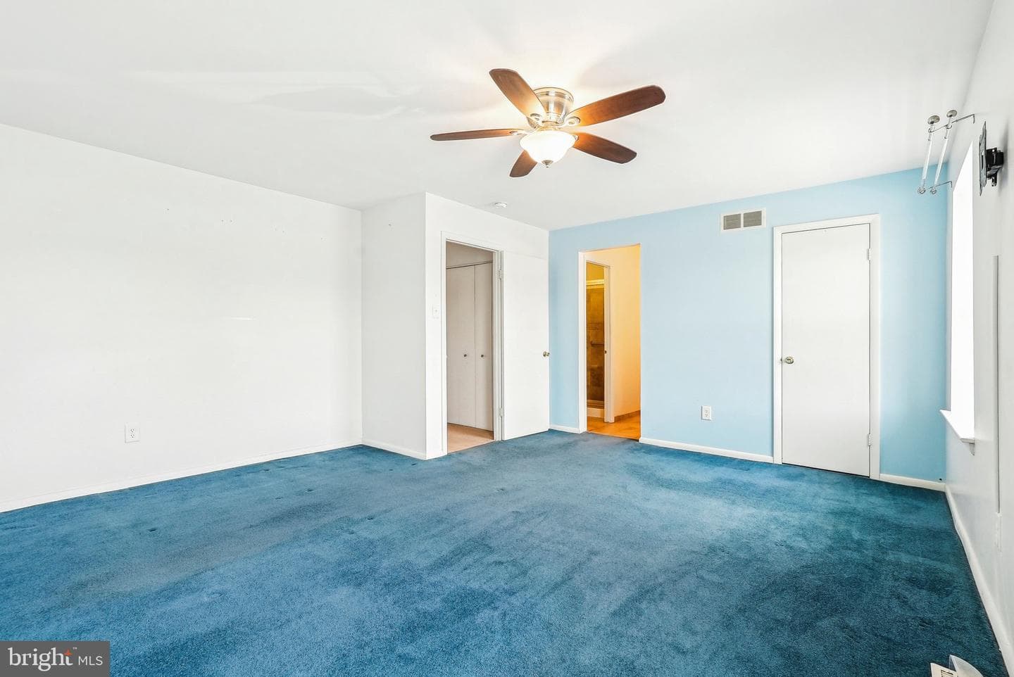 720 Springhouse Court photo 28