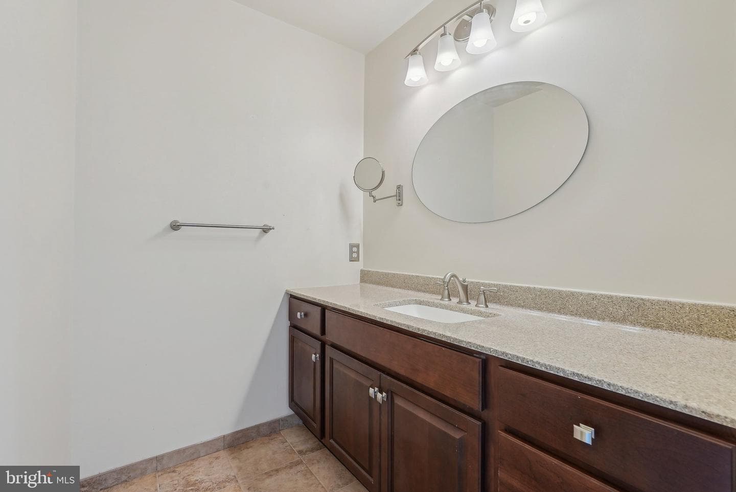 720 Springhouse Court photo 31