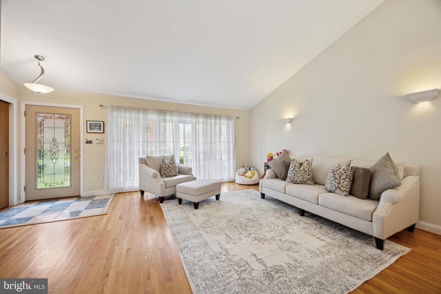 722 Oak Terrace Drive photo 5