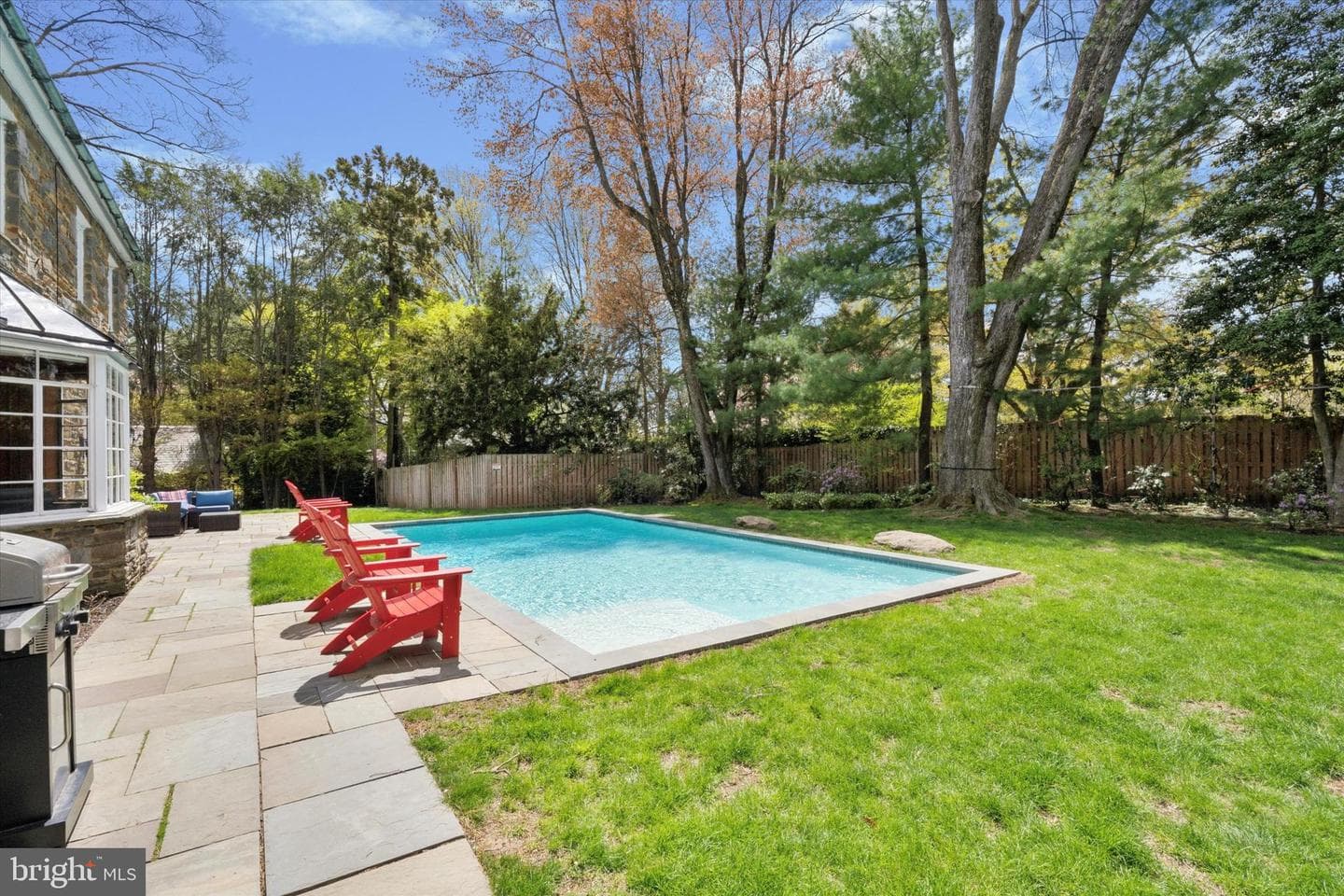 110 Raynham Road photo 13