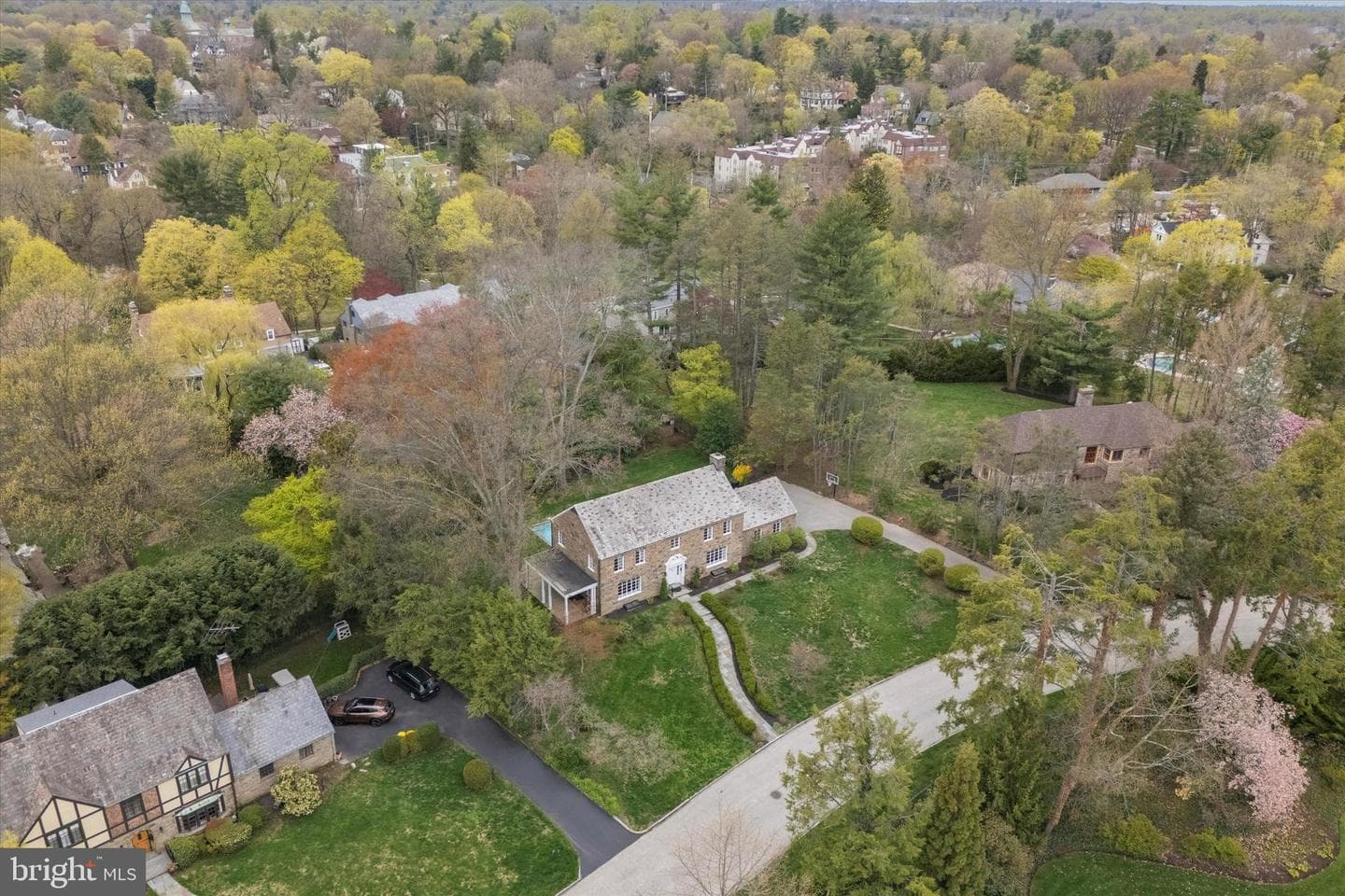 110 Raynham Road photo 16