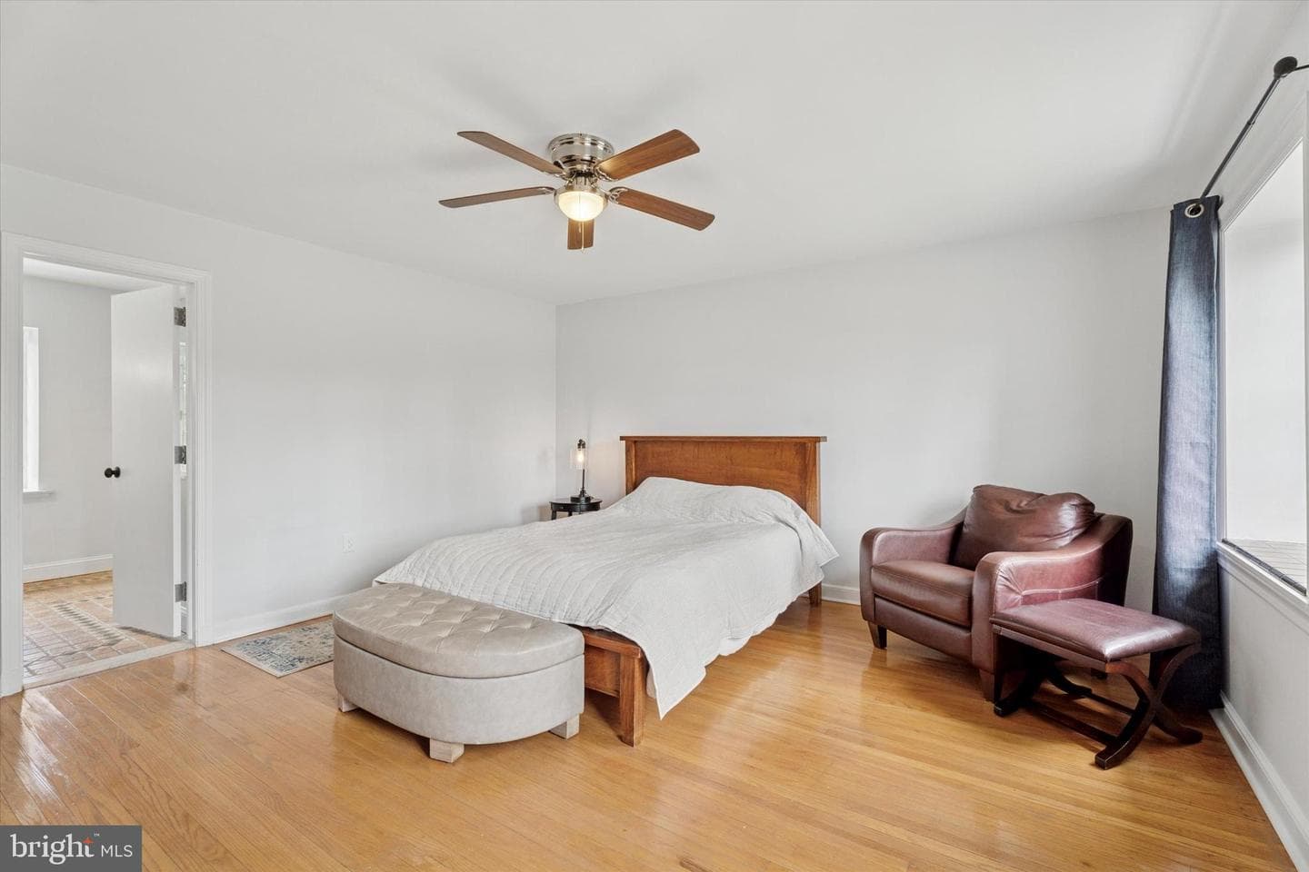 110 Raynham Road photo 33