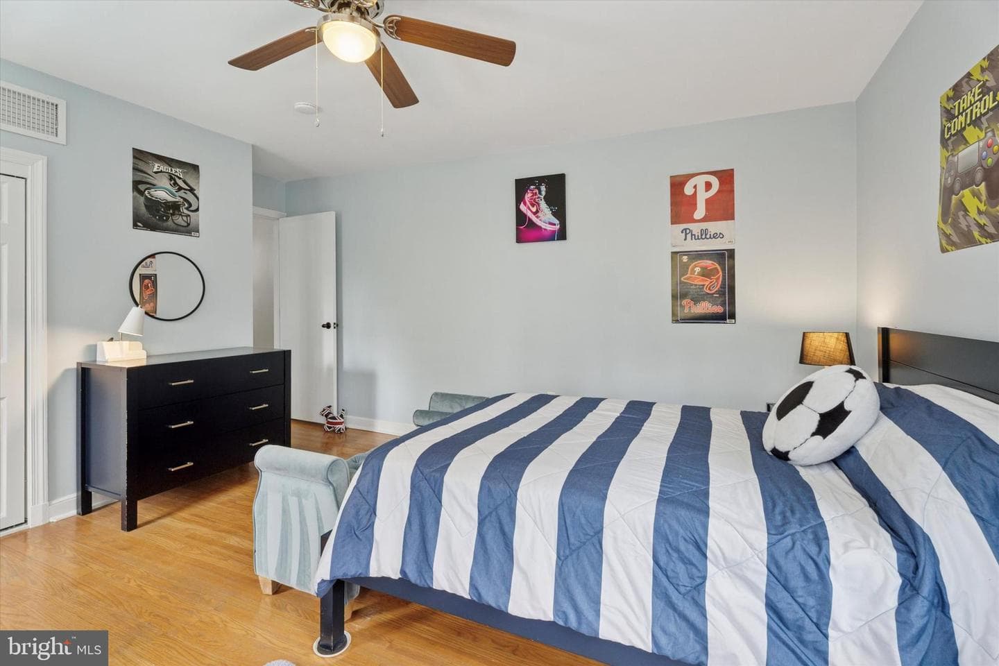 110 Raynham Road photo 42