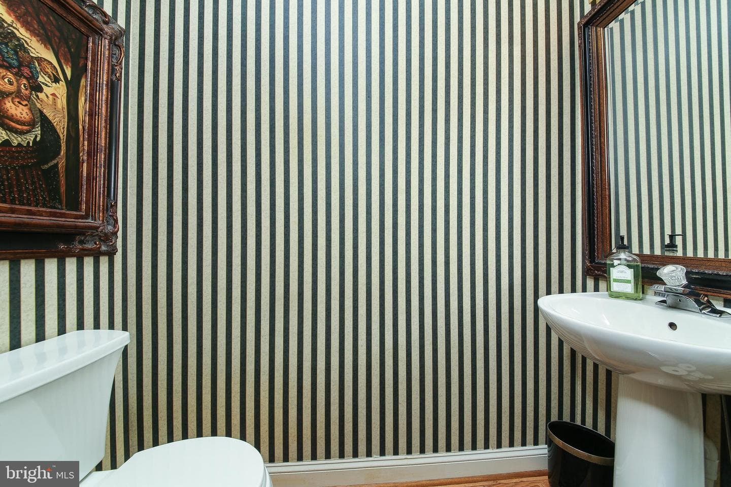 404 Tamworth Court photo 14