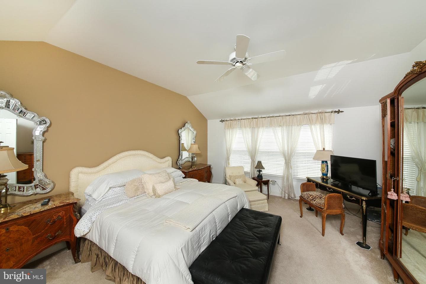 404 Tamworth Court photo 18