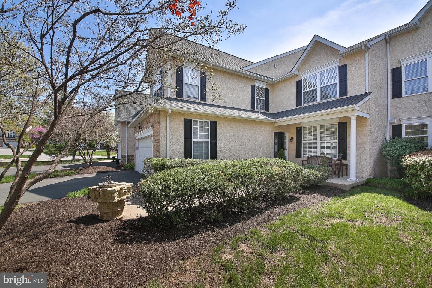 404 Tamworth Court photo 3