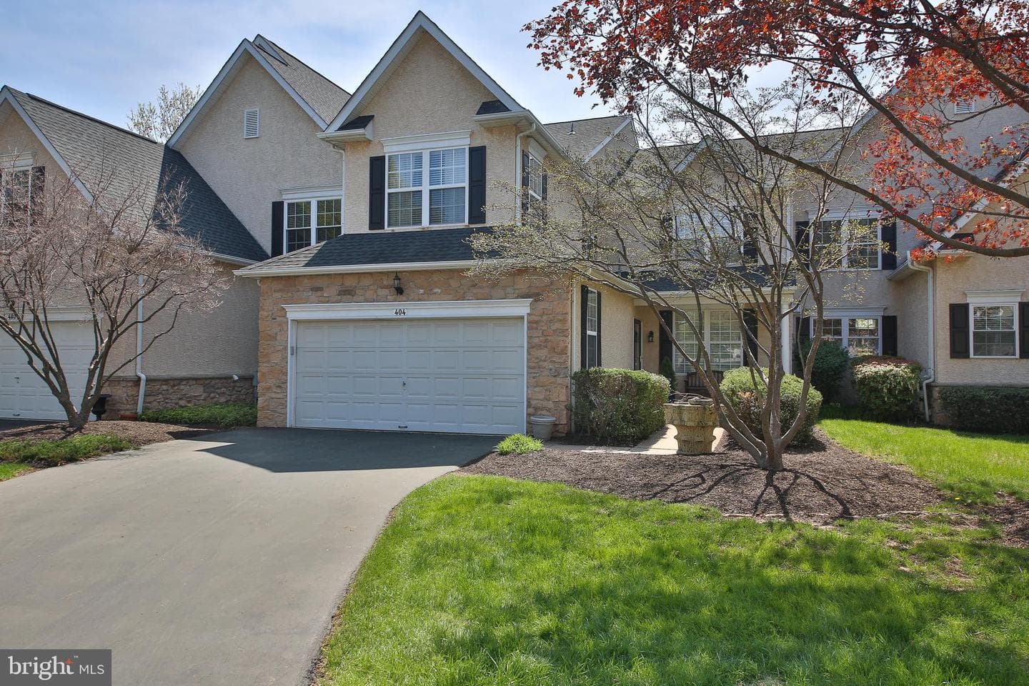 404 Tamworth Court photo 34