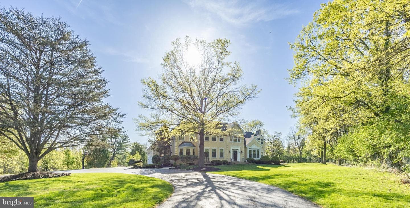 540 Highland Road photo 1