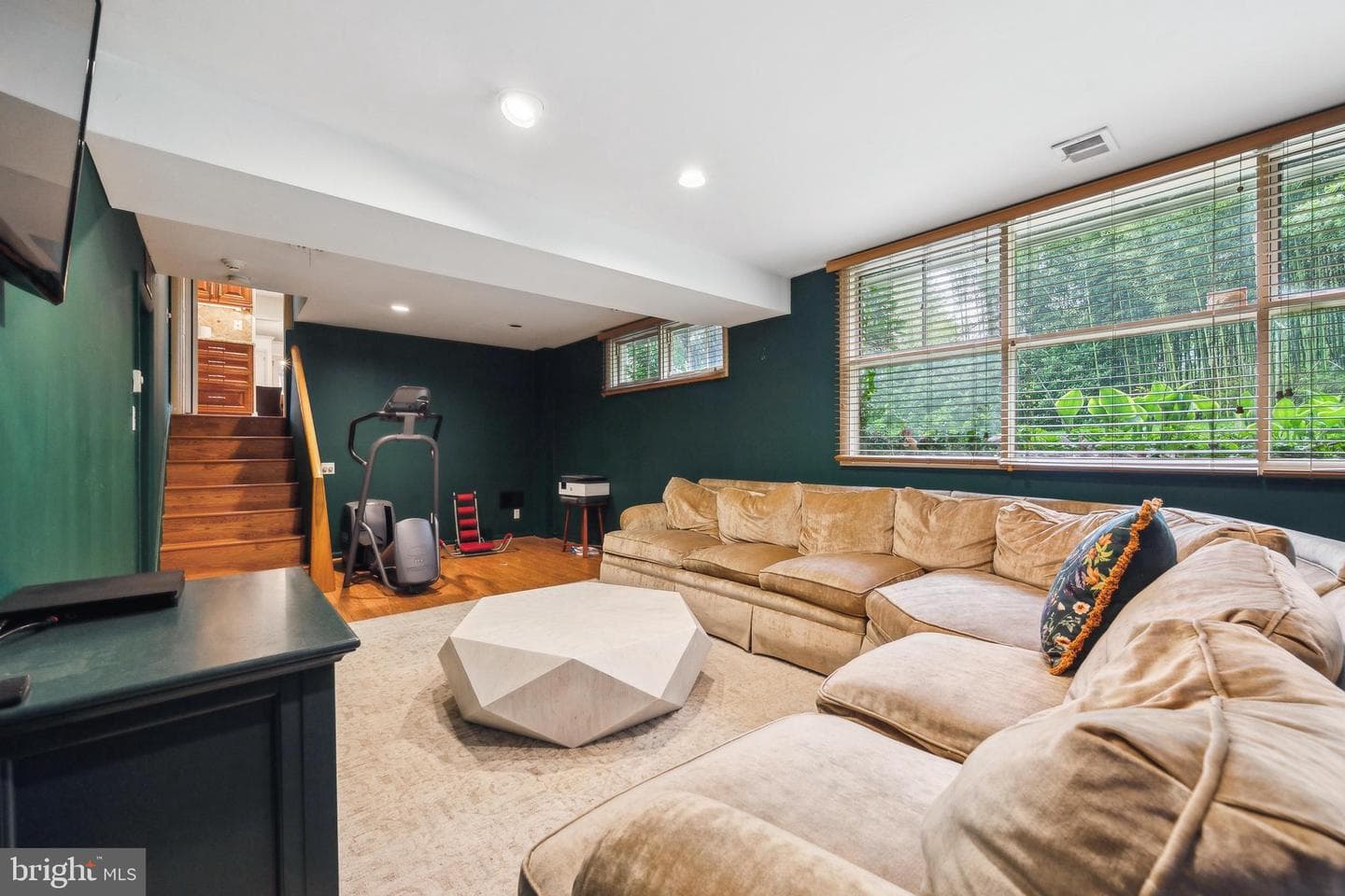 833 Dale Road photo 15