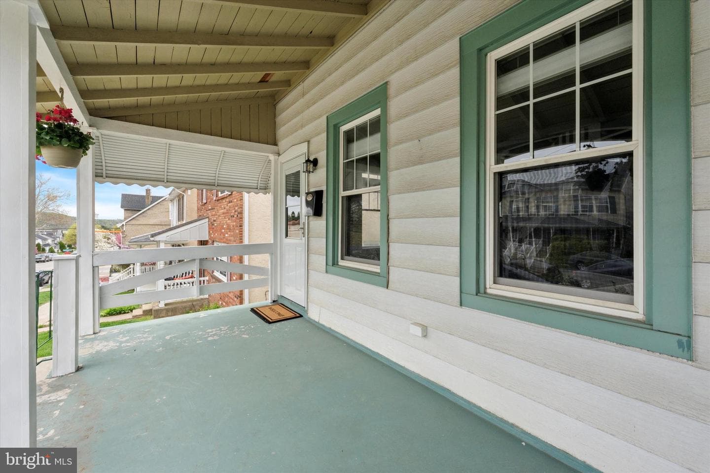 137 E 9th Avenue photo 23