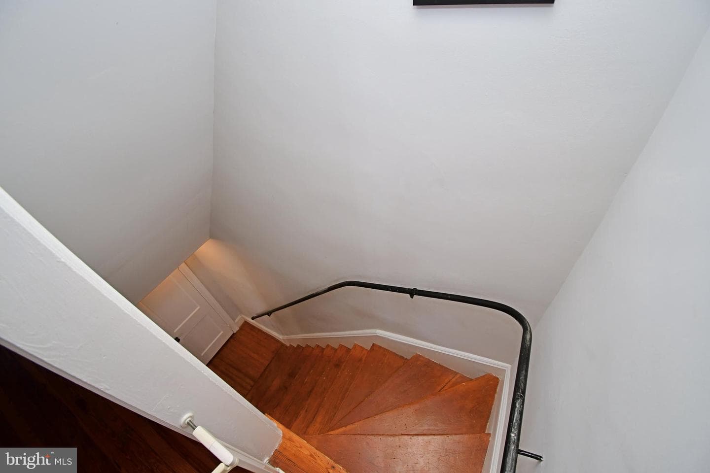 5 Ambler Road photo 18