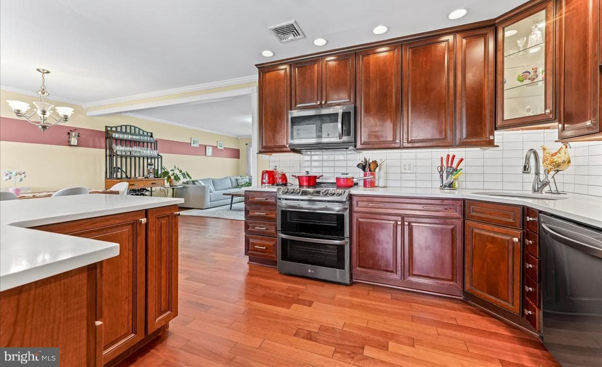 464 Volpe Road photo 7