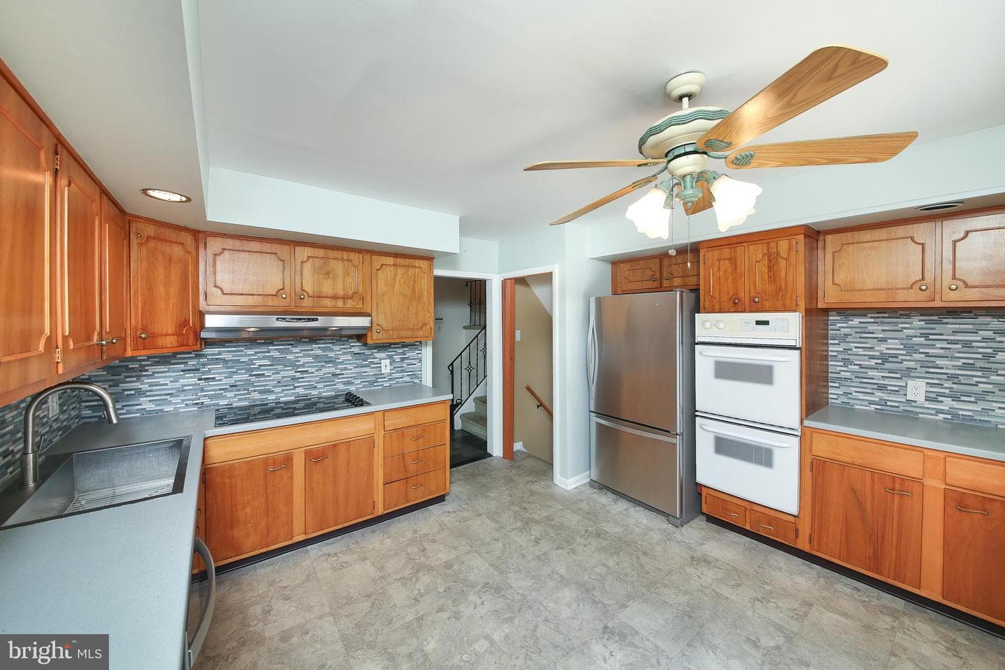 10 Glenn Circle photo 10