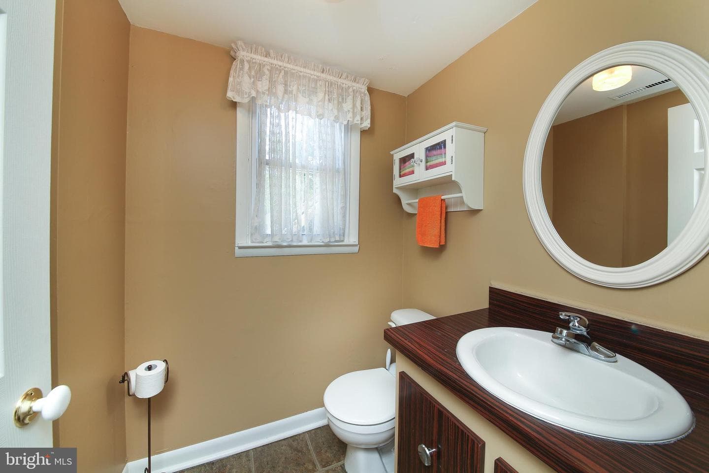 10 Glenn Circle photo 12