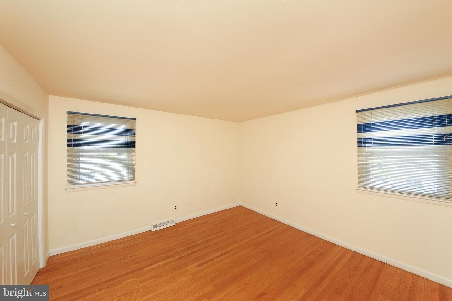 10 Glenn Circle photo 20