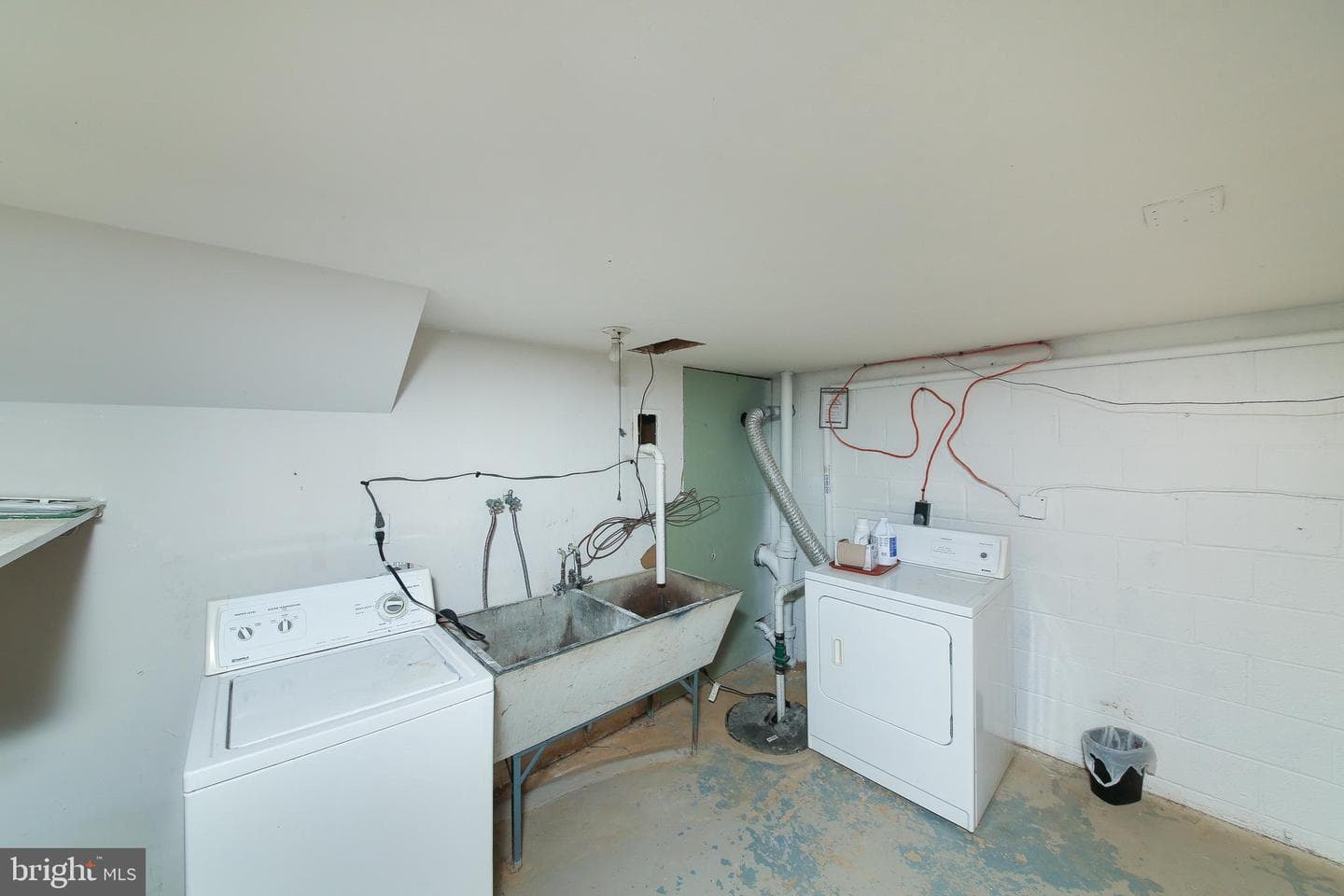 10 Glenn Circle photo 26