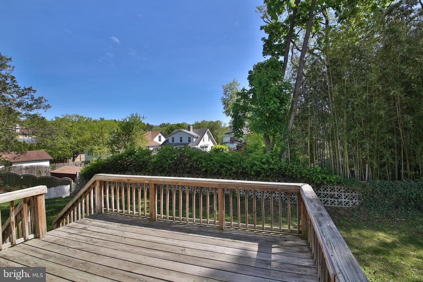 10 Glenn Circle photo 31