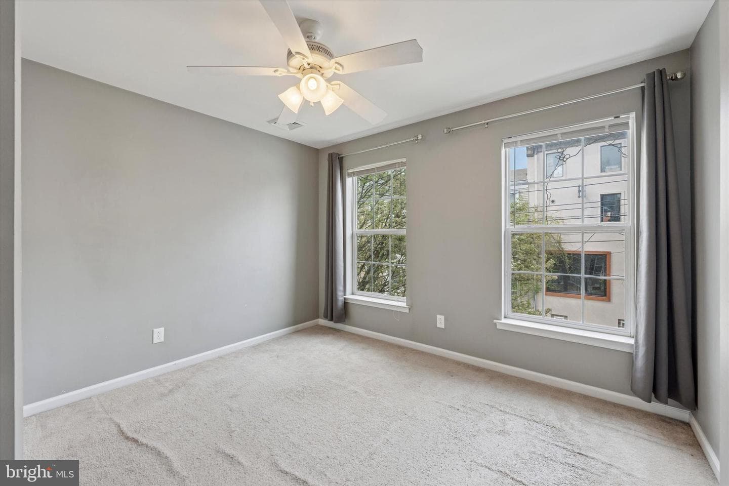 379 E Elm Street photo 12