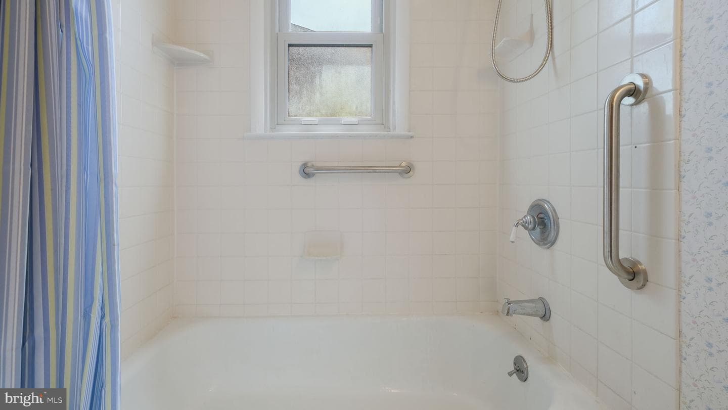 499 Wade Avenue photo 17