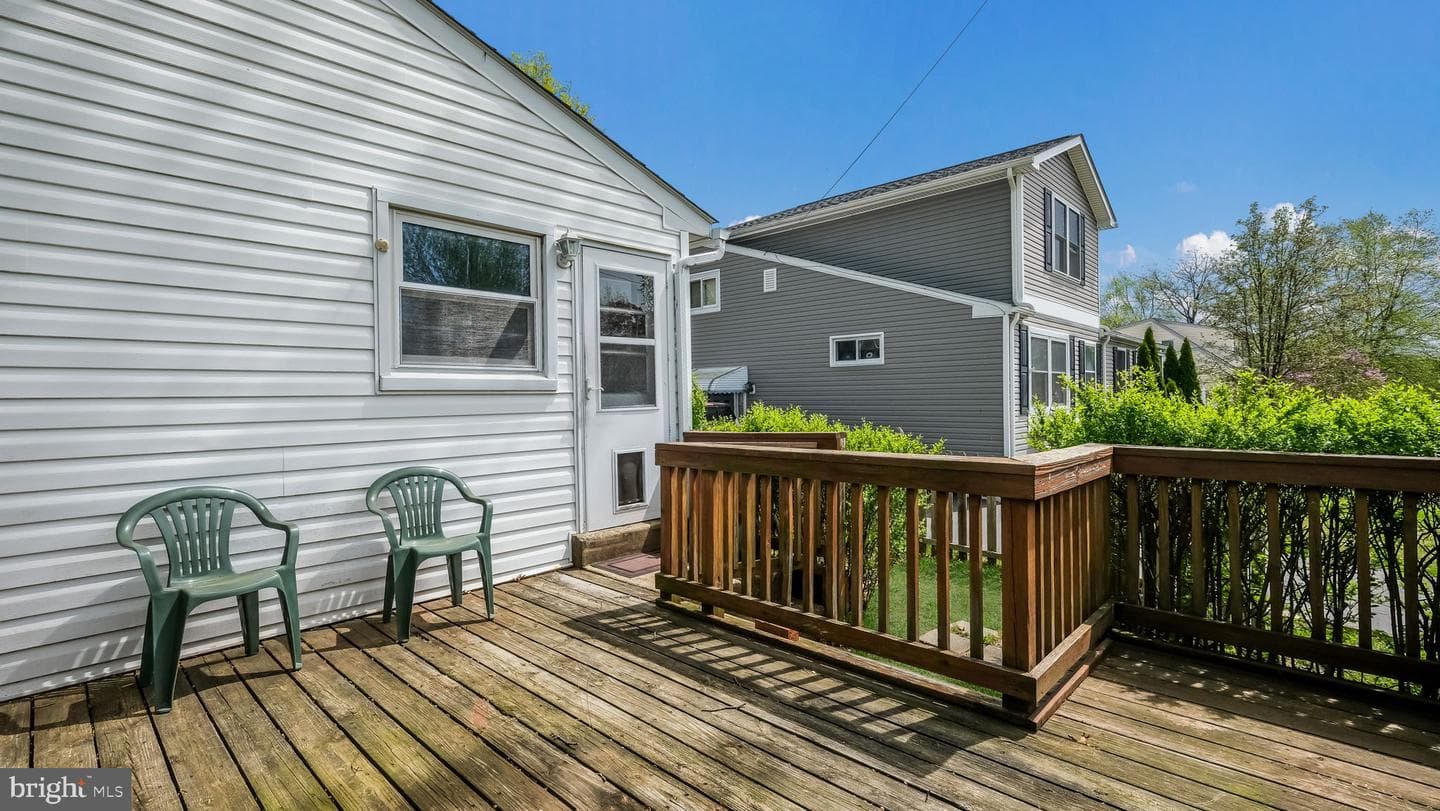 499 Wade Avenue photo 21