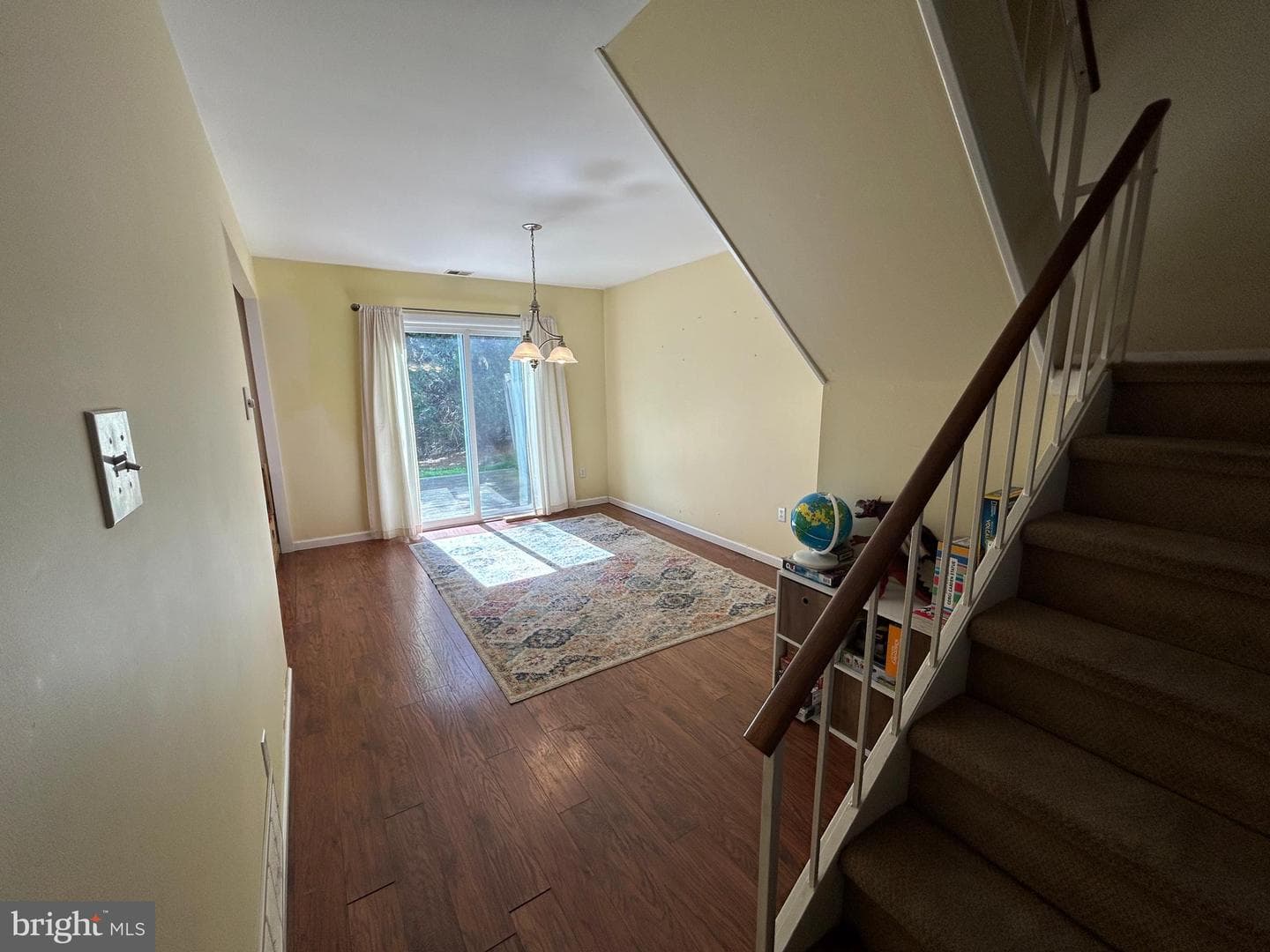 721 Springhouse Court photo 6