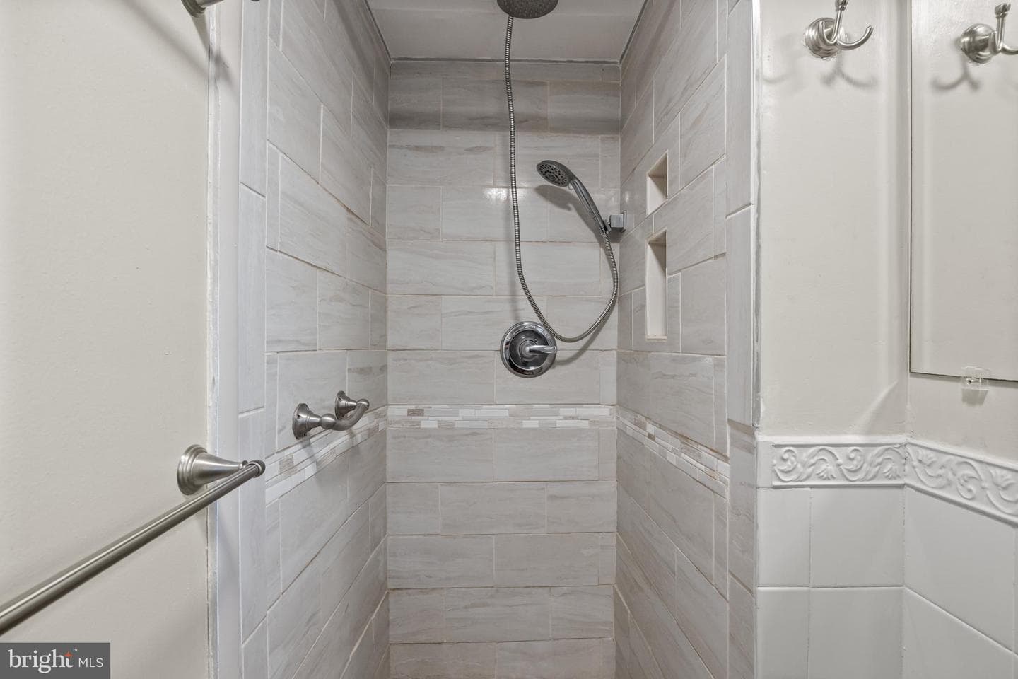 8404 Newbold Lane photo 34