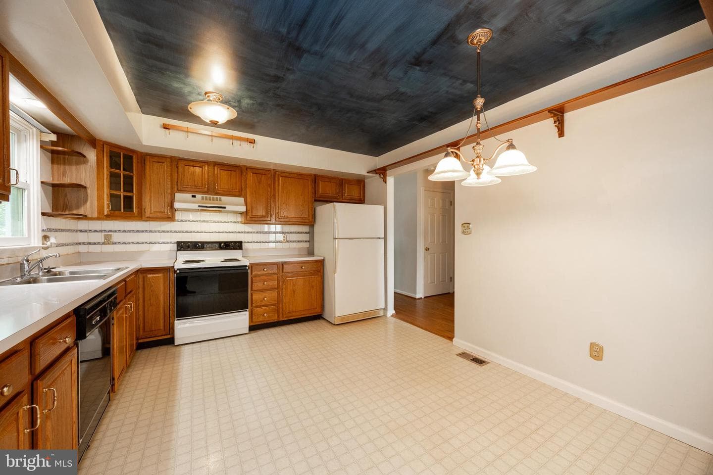 177 Winding Way photo 14