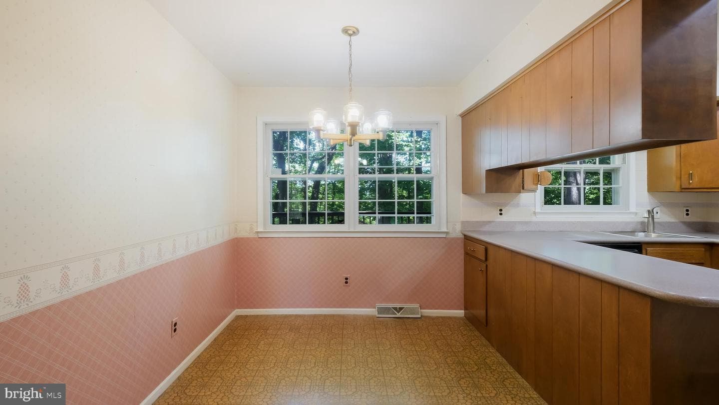 1418 Malcolm Drive photo 16