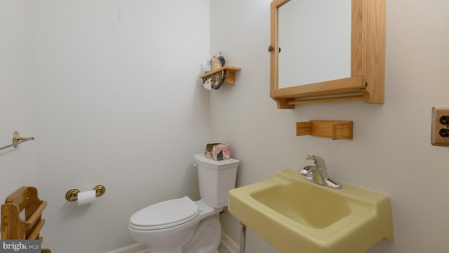 1418 Malcolm Drive photo 20