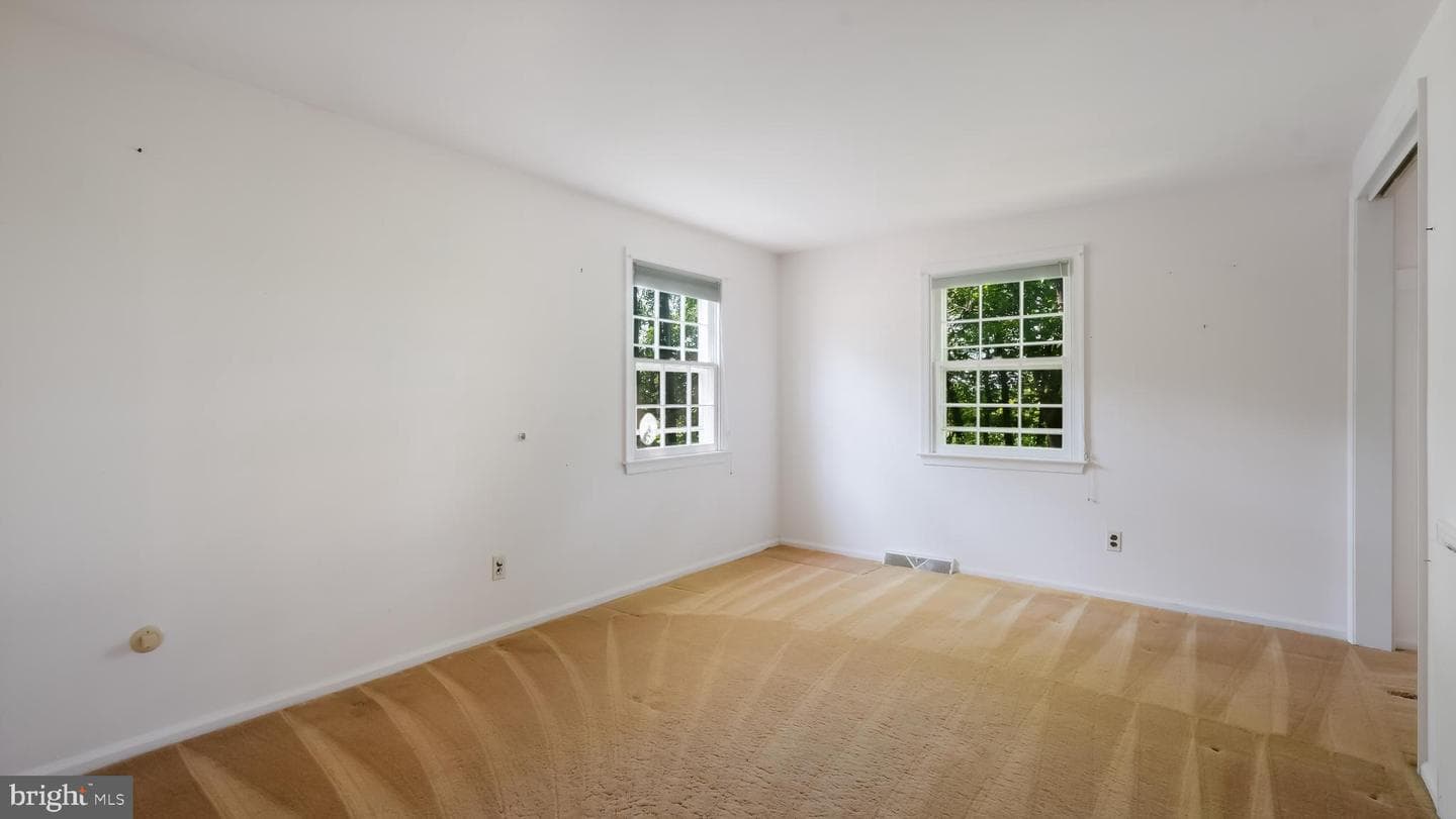 1418 Malcolm Drive photo 21