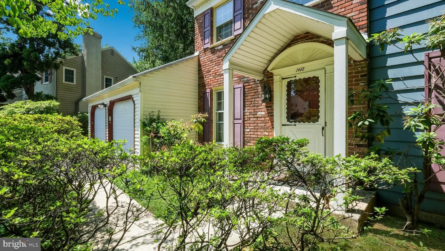 1418 Malcolm Drive photo 3