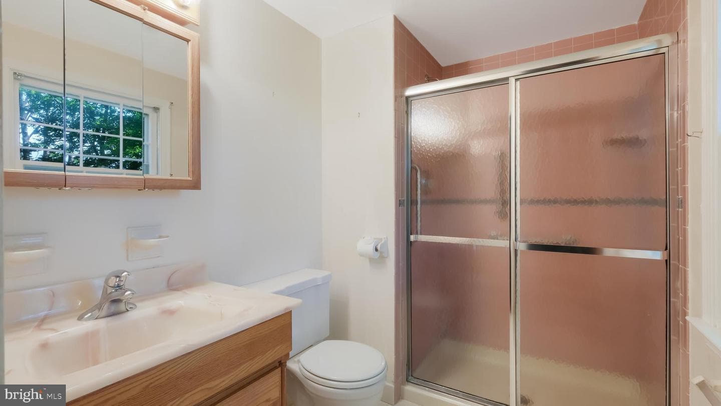 1418 Malcolm Drive photo 32