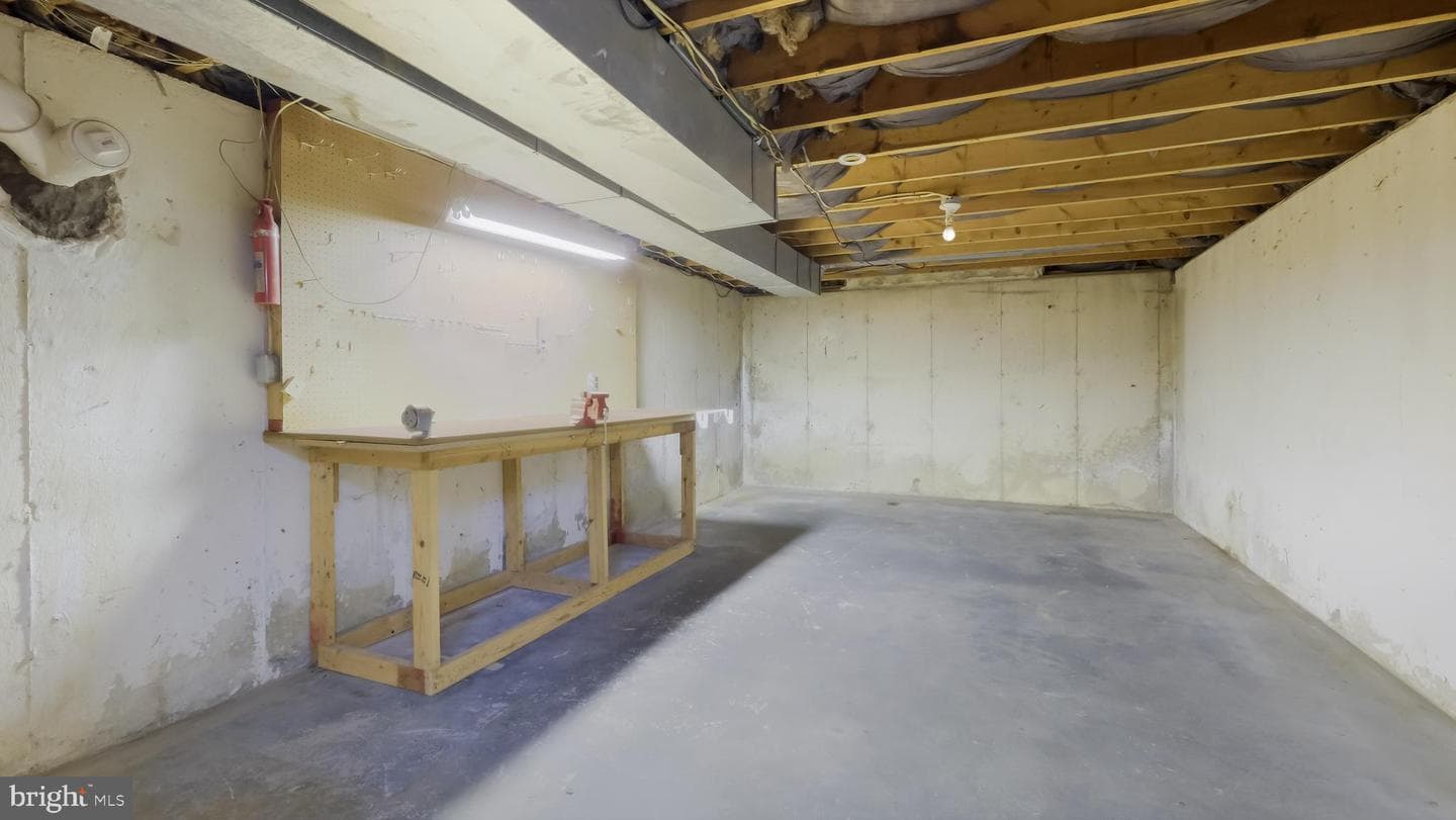1418 Malcolm Drive photo 37