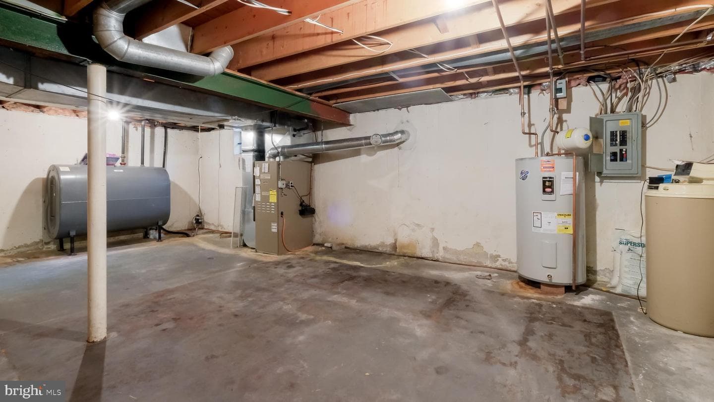 1418 Malcolm Drive photo 38