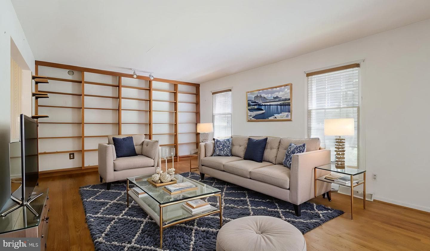1418 Malcolm Drive photo 8