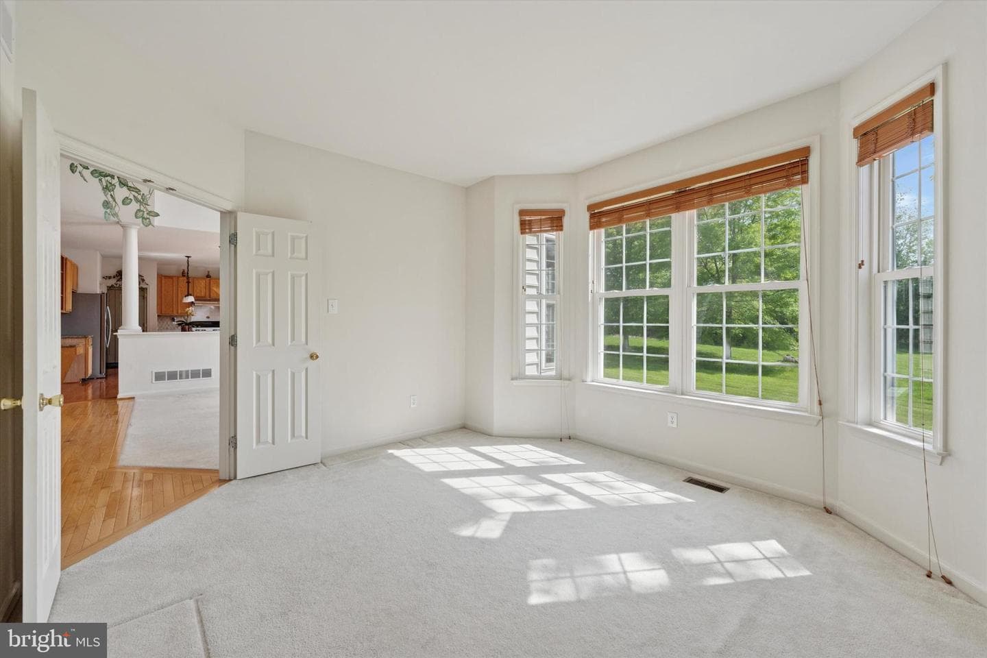 2572 Crestline Drive photo 10