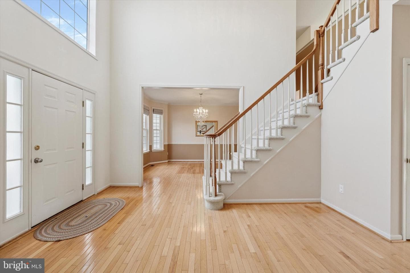 2572 Crestline Drive photo 4