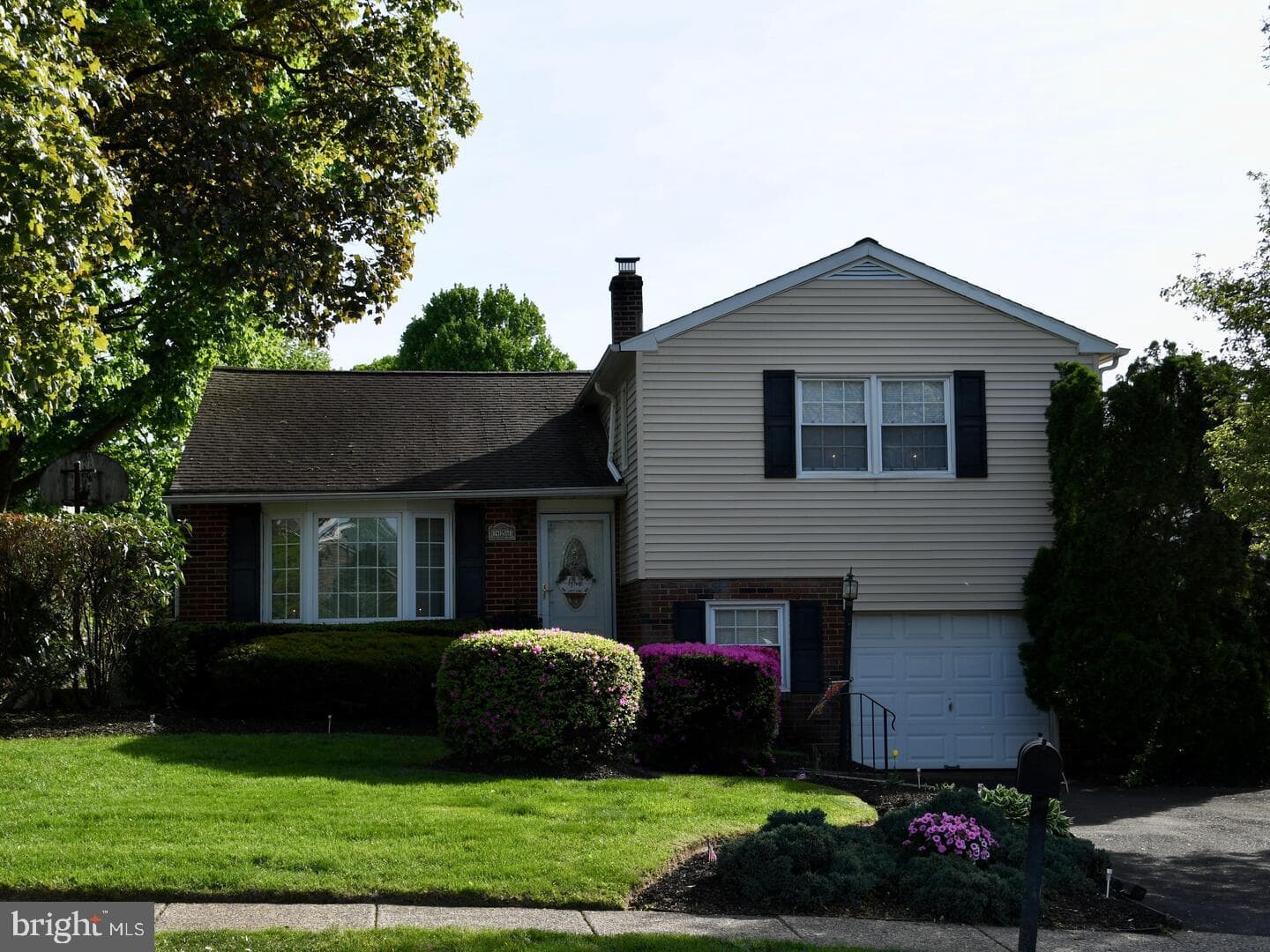 426 Rockledge Avenue photo 2