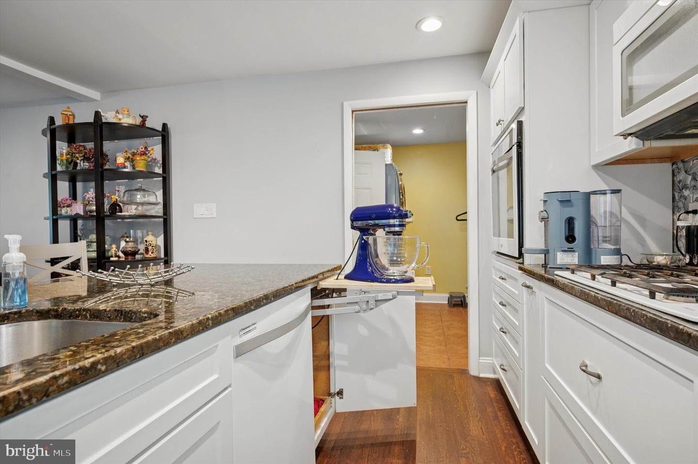 628 Edge Hill Road photo 10