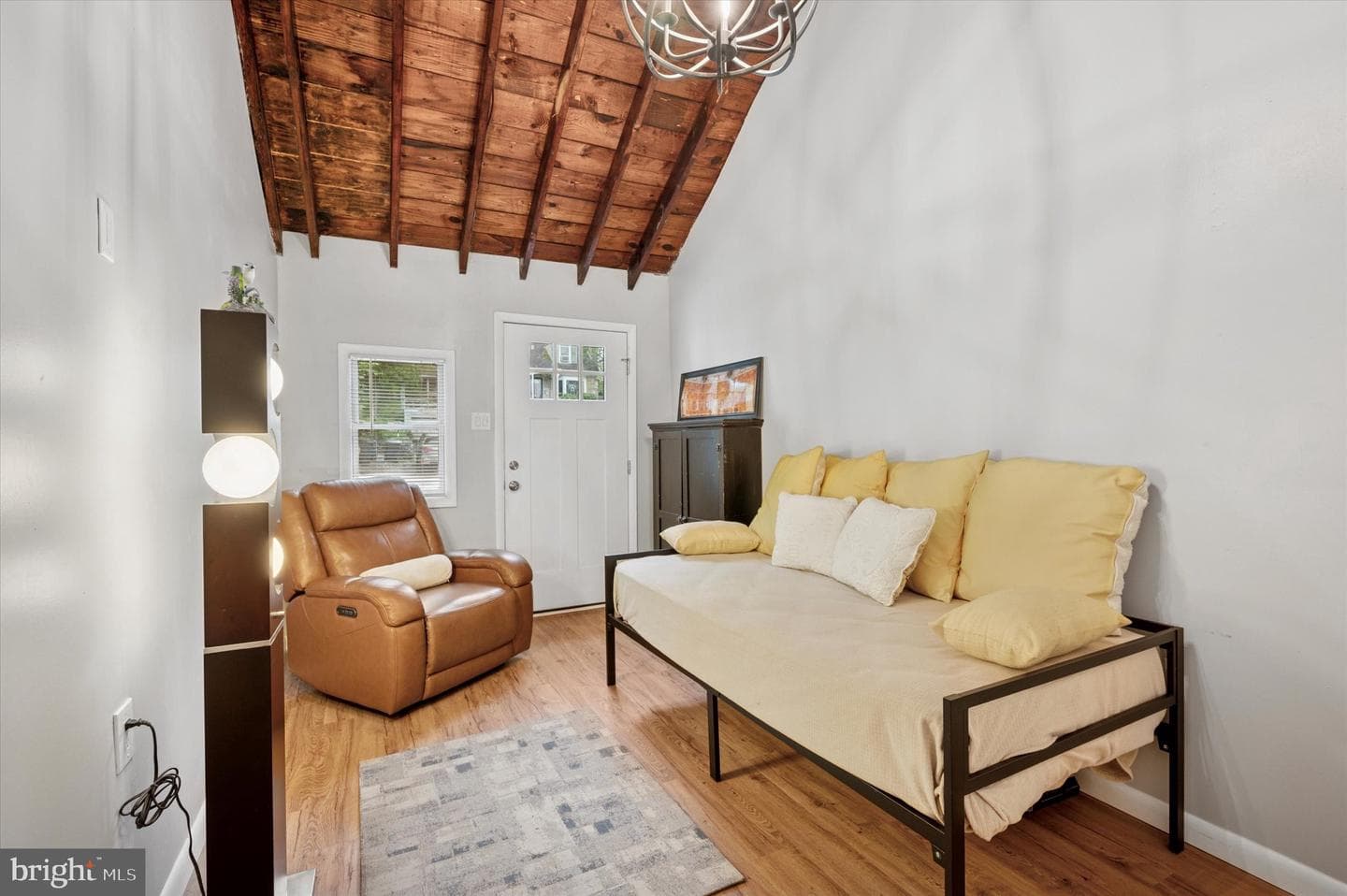 628 Edge Hill Road photo 16