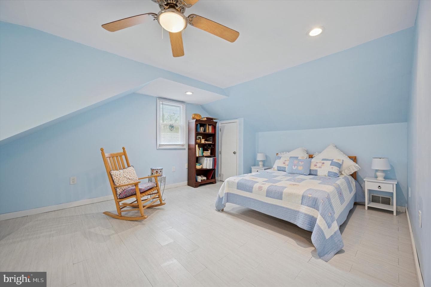 628 Edge Hill Road photo 17
