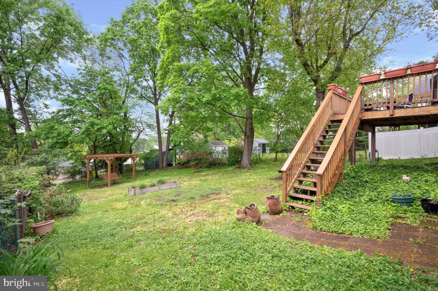 628 Edge Hill Road photo 23
