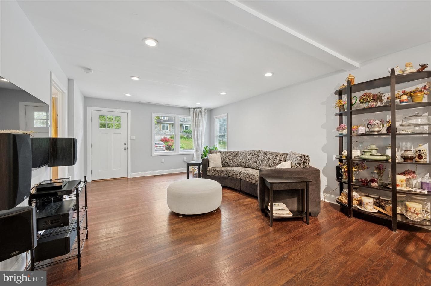 628 Edge Hill Road photo 4