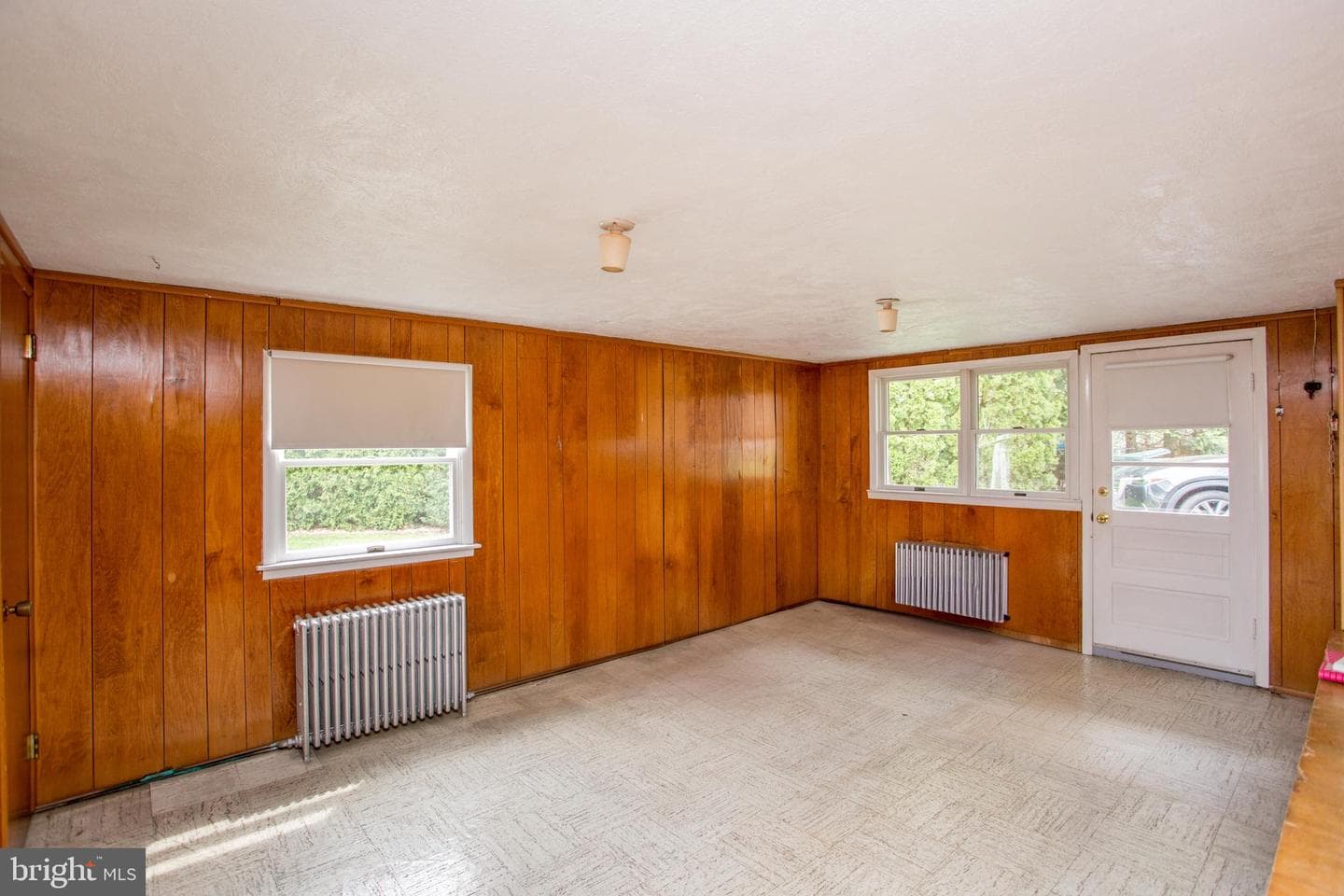 1751 Kimball Avenue photo 16