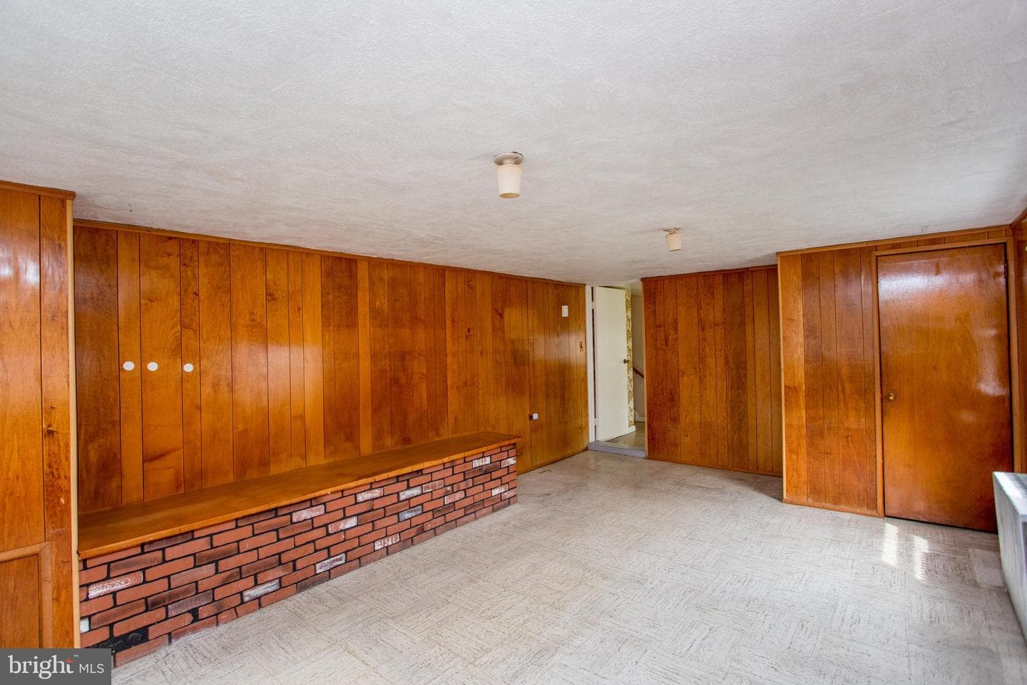 1751 Kimball Avenue photo 17