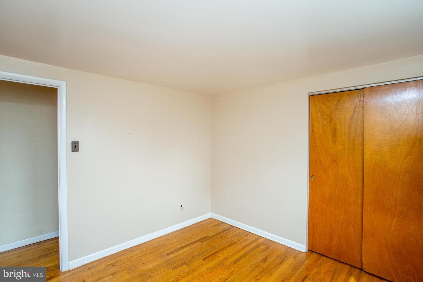 1751 Kimball Avenue photo 24