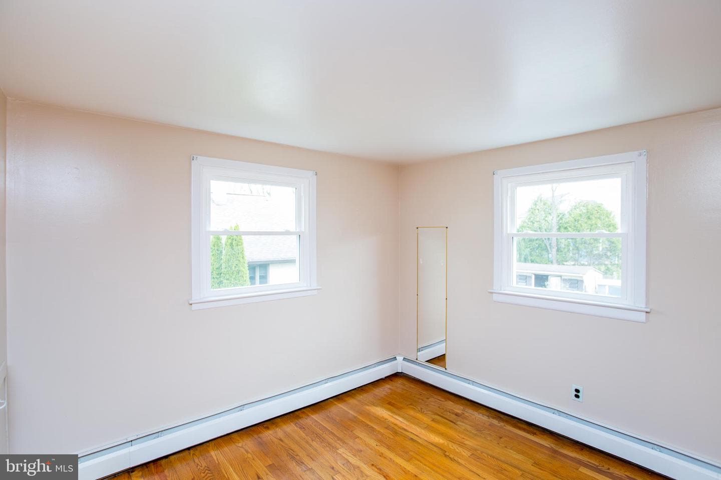 1751 Kimball Avenue photo 25