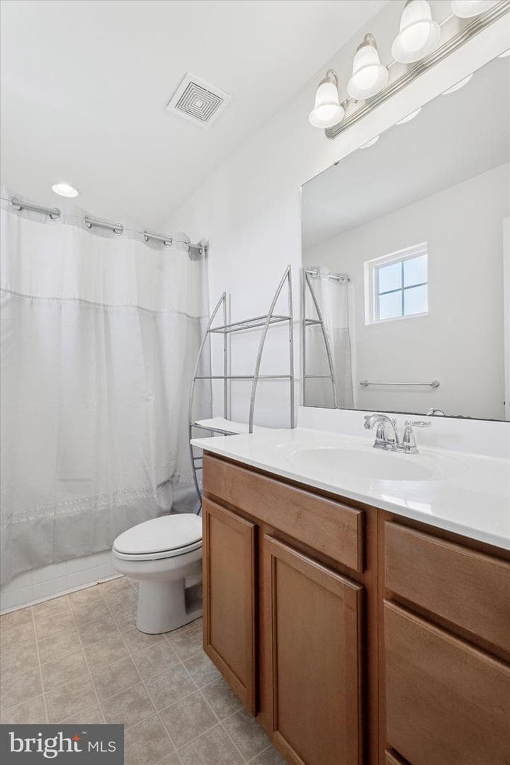113 Chalet Road photo 15