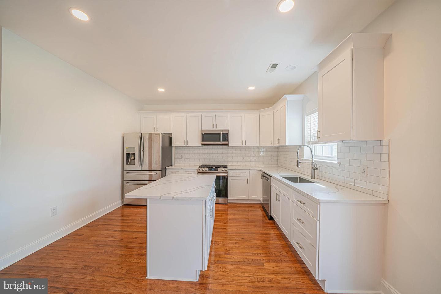 34 Arbor Circle photo 11